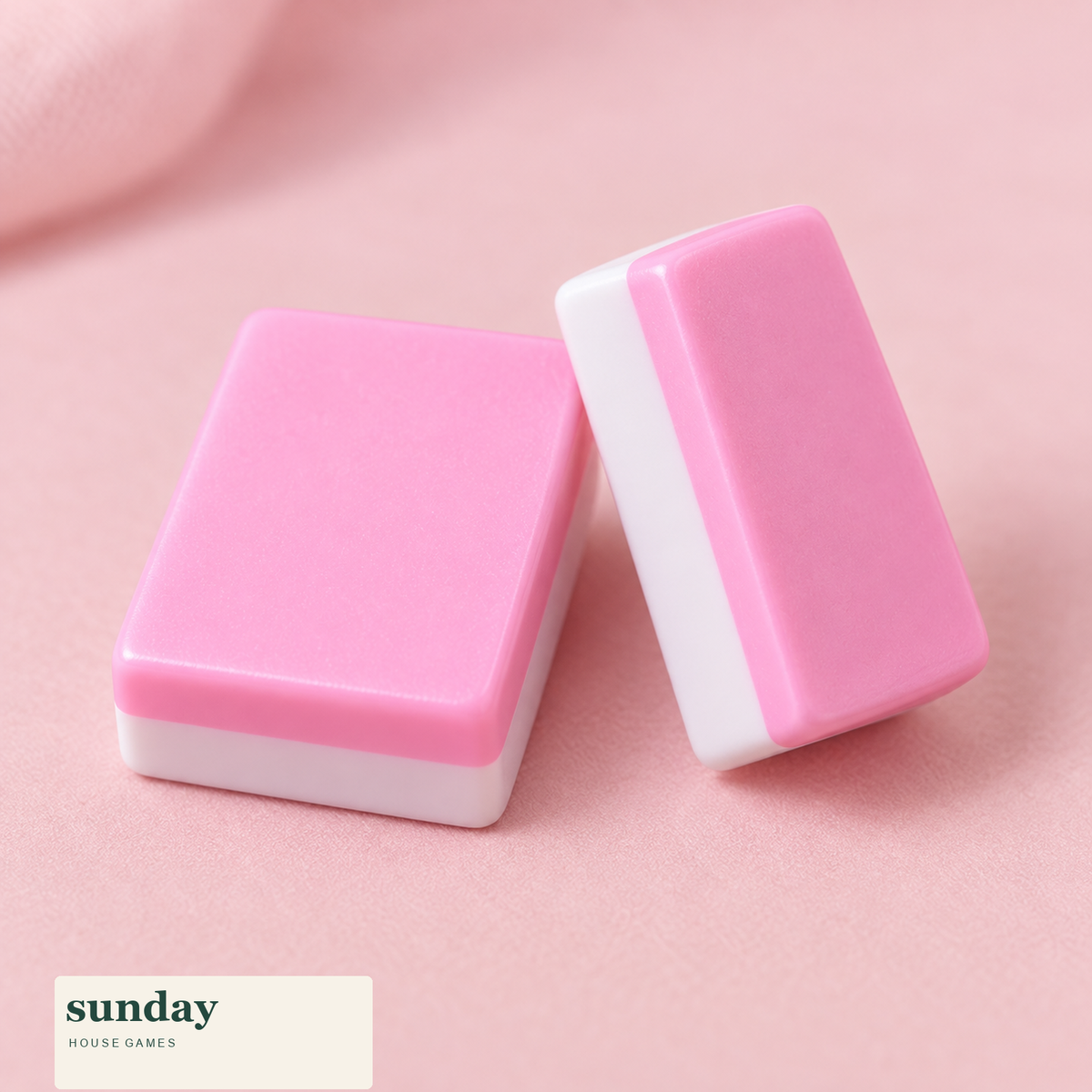 Pocket Party — Rose pink mini chinese mahjong set — tile close-up